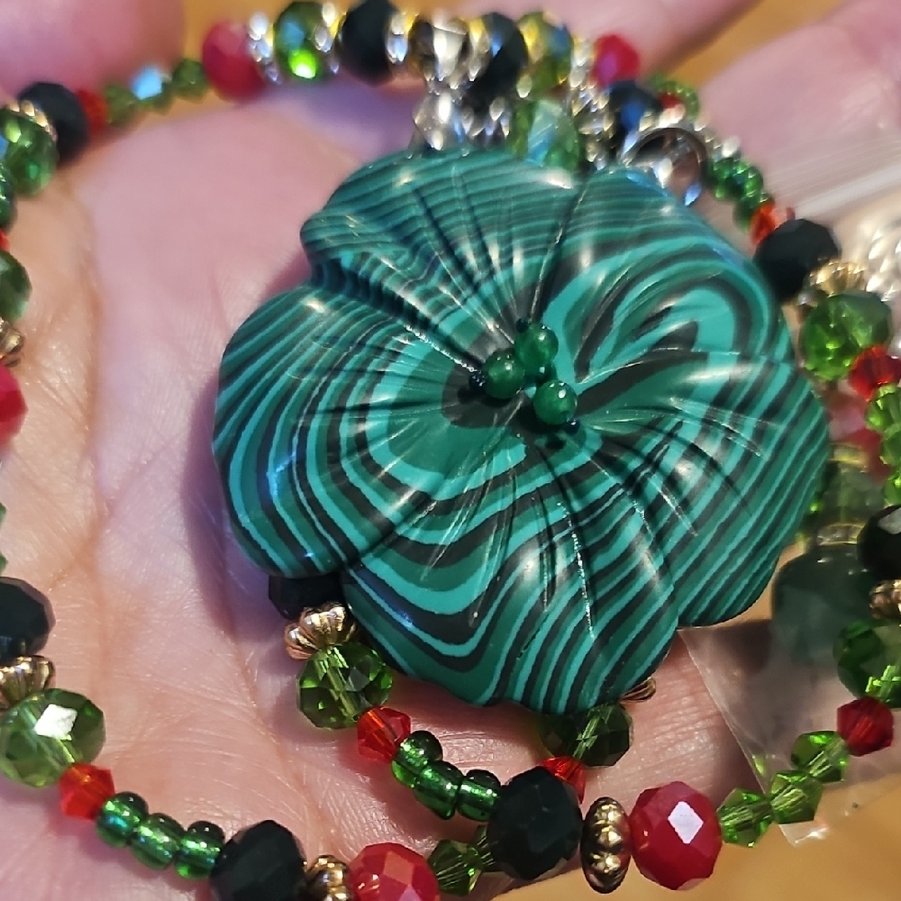 Green Malachite  Pendant,Necklace And Matching Earrings
